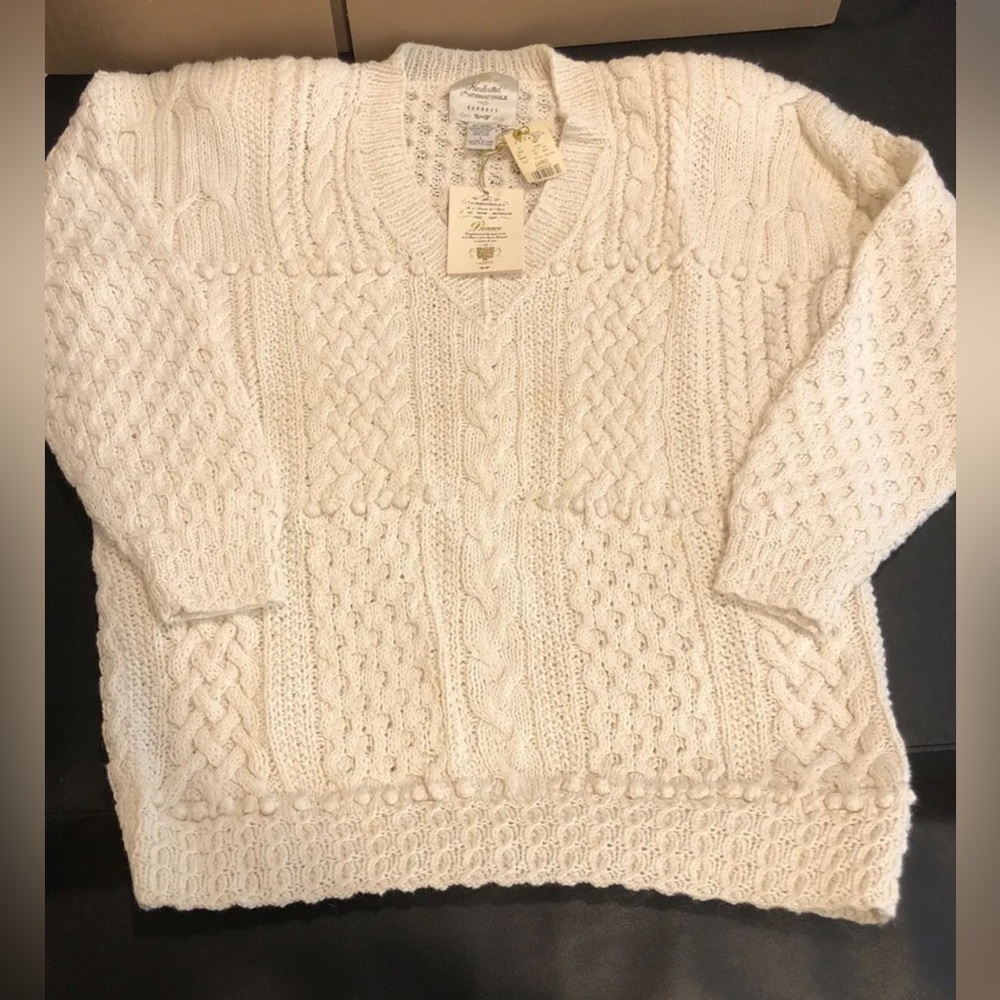 NWT VTG  90s Companie Express Hand-Knit Lux Cream Sweater Sz L Hong Kong V Neck